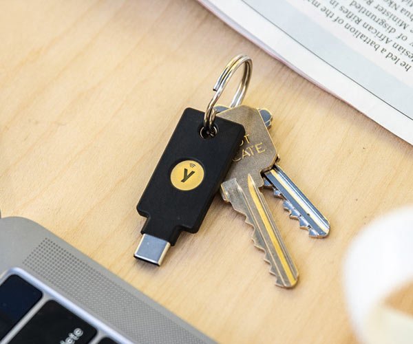 Security Key C NFC by Yubico